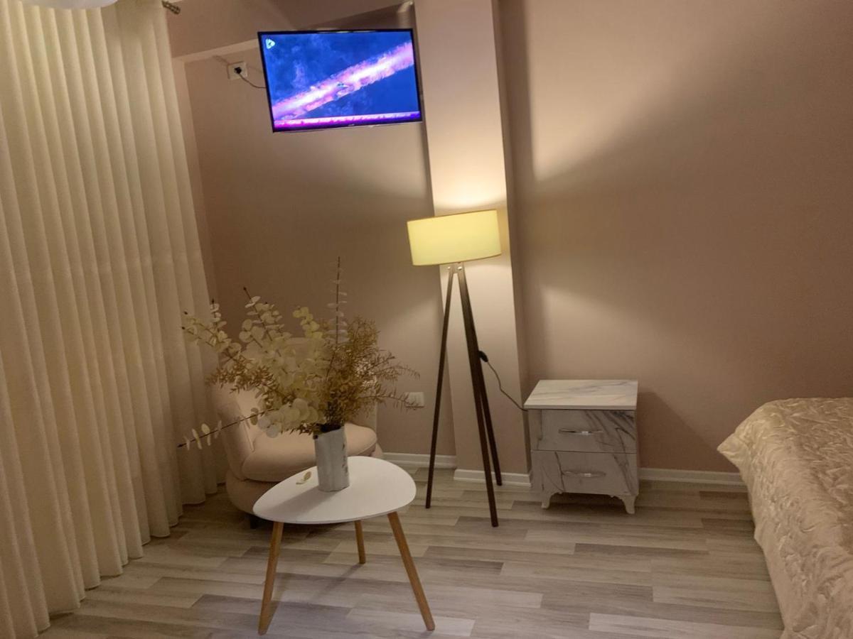 Two Bedroom Villa Tirana Bagian luar foto